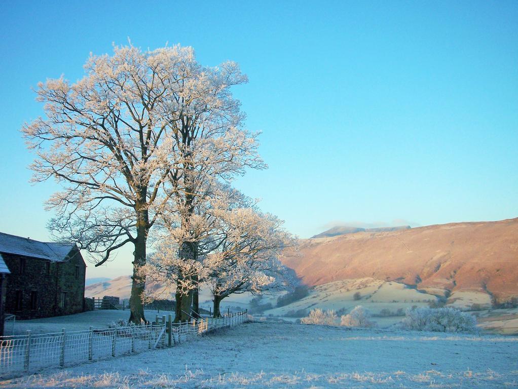 Howe End *